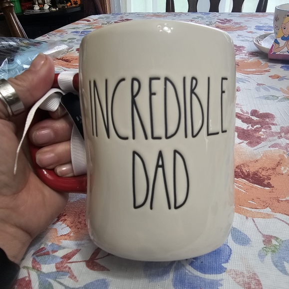NWT Rae Dunn Incredible Dad Mug - Picture 1 of 8